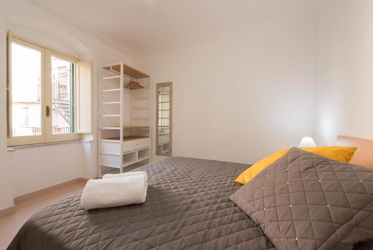 Duomo Seaside Deluxe Apartment By Ortigia Apartments Syracuse Eksteriør billede