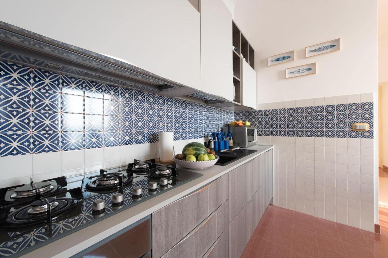 Duomo Seaside Deluxe Apartment By Ortigia Apartments Syracuse Eksteriør billede