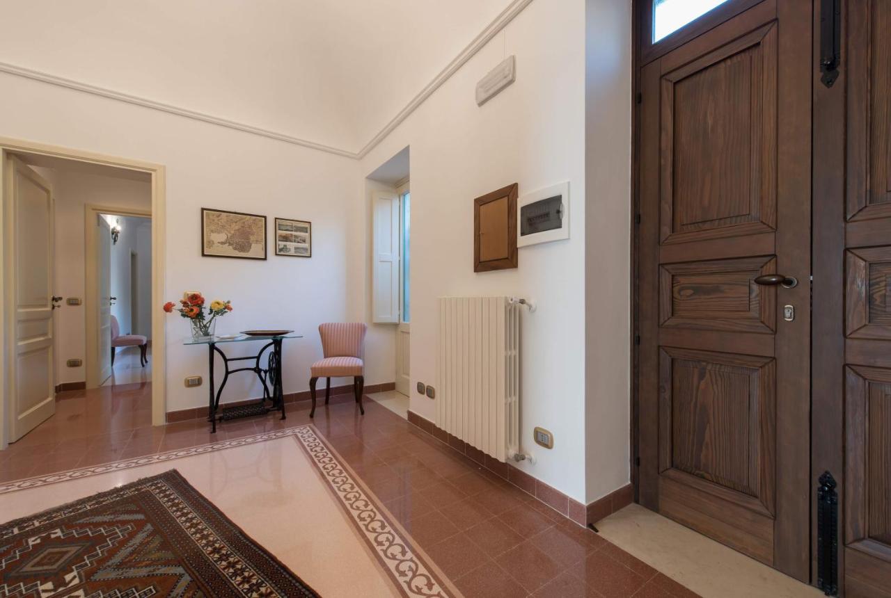 Duomo Seaside Deluxe Apartment By Ortigia Apartments Syracuse Eksteriør billede