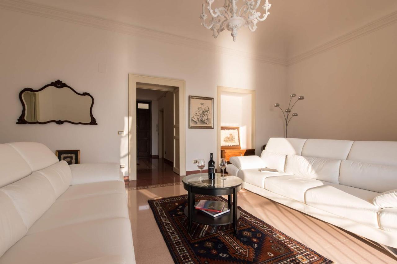 Duomo Seaside Deluxe Apartment By Ortigia Apartments Syracuse Eksteriør billede
